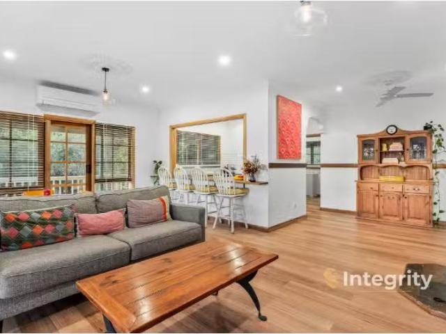 House for rent in Buxton, Victoria