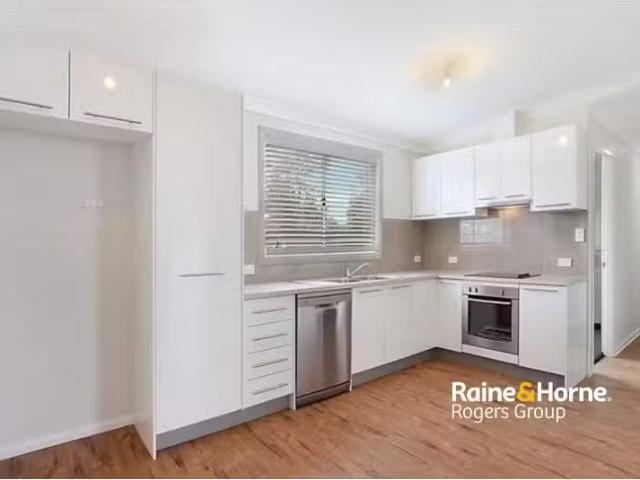 House for rent in Lake Haven, New South Wales