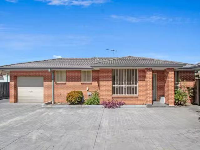 House for rent in Fairfield Heights, New South Wales