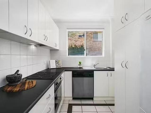 Apartment for rent in Hamilton Hill, Western Australia