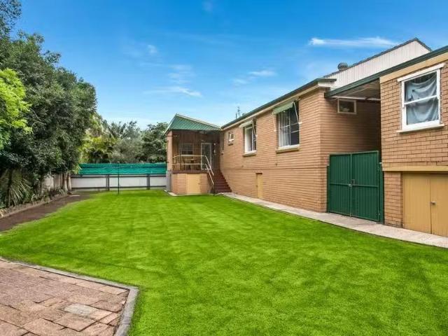 House for rent in Wollongong West, New South Wales