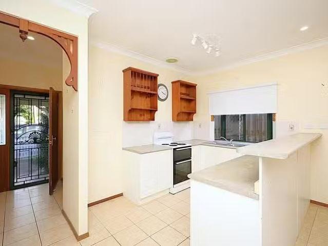 House for rent in Mount Sheridan, Queensland