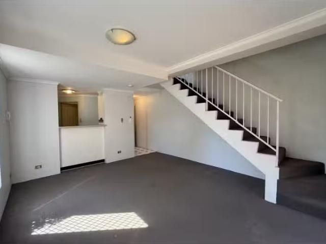 Condo for rent in Sydney, New South Wales