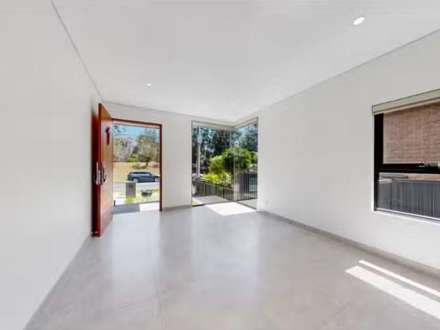 Condo for rent in Old Guildford, New South Wales