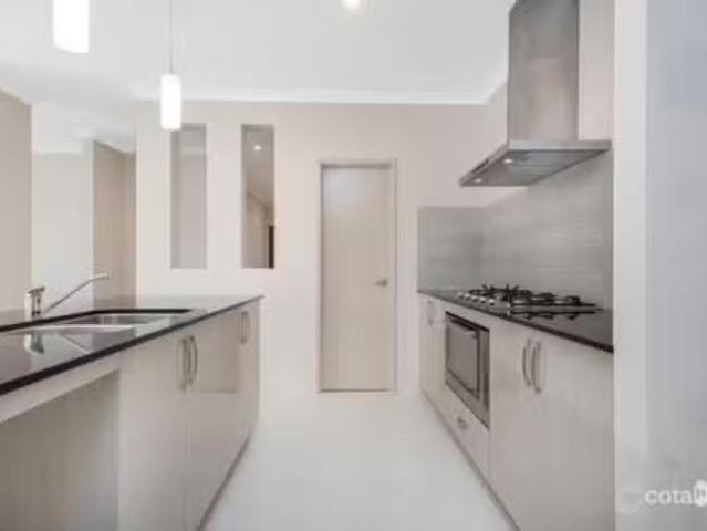 House for rent in Piara Waters, Western Australia