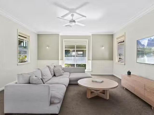 House for rent in Wollongong West, New South Wales