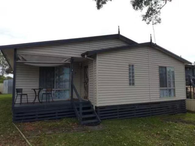 House for rent in Mannering Park, New South Wales