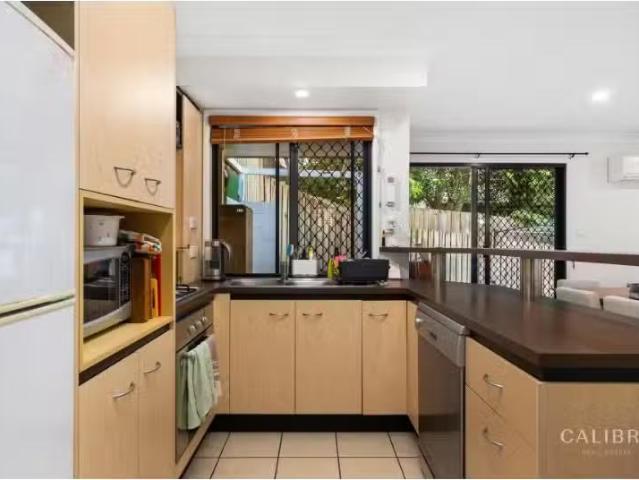 Condo for rent in Toombul, Queensland