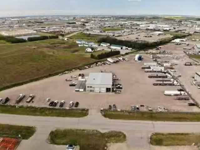 House for rent in Woking, Alberta