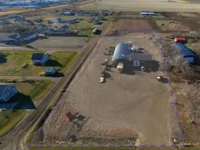House for rent in Chin, Alberta
