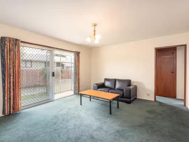 House for rent in Chaslands, Canterbury