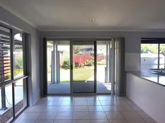 Apartment for rent in Cooloola Cove, Queensland