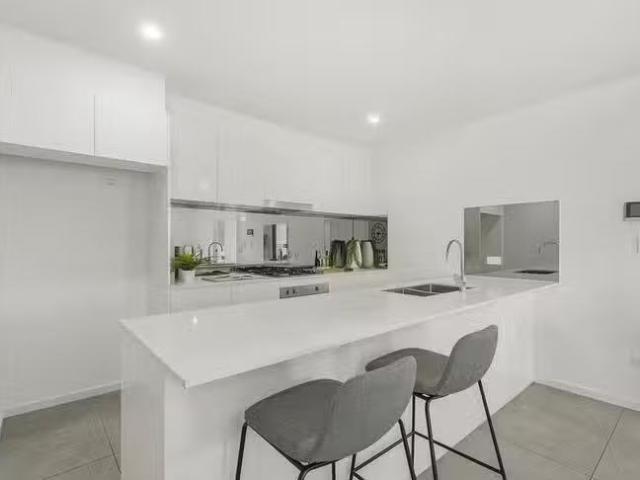 House for rent in Pendle Hill, New South Wales