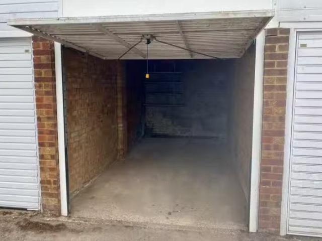 House for rent in Five Acres, Hertfordshire