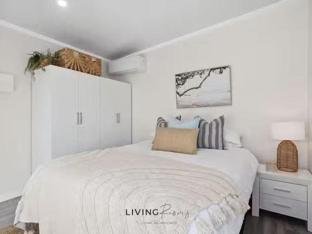 House for rent in Forrestfield, Western Australia