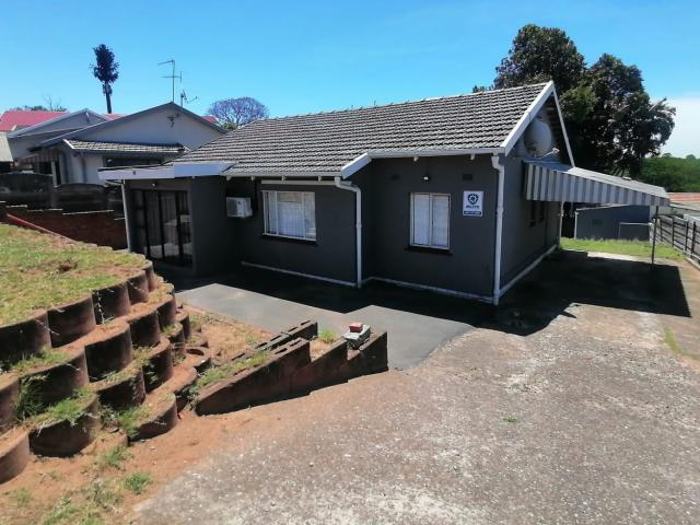 House for rent in Woodlands, Mitchells Plain