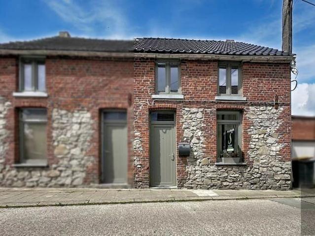 Maison location à Estin, Wallonie