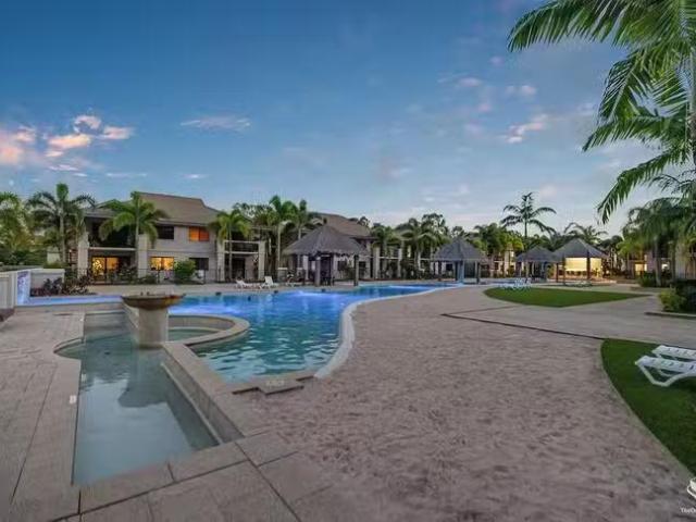 Apartment for rent in Mooroobool, Queensland