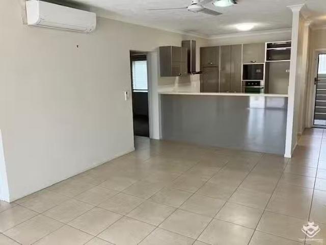 Apartment for rent in North Ward, Queensland