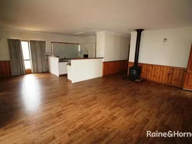 House for rent in Kunioon, Queensland