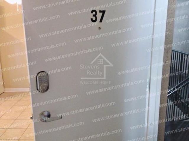 Apartment for rent in Easton