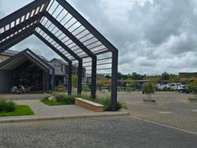 Townhouse for rent in Waterkloof, Gauteng