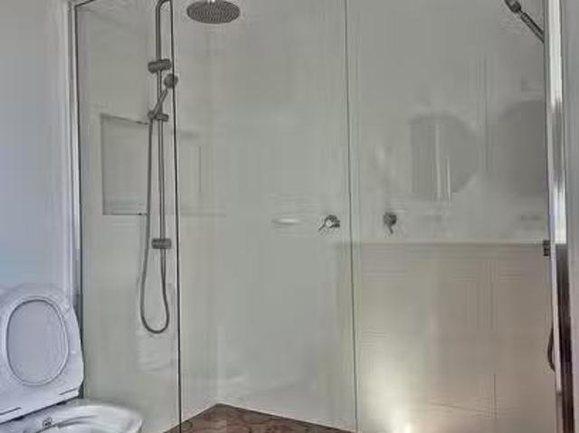 House for rent in Newtown, Victoria