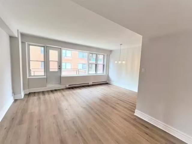 Condo for rent in Westmount, Quebec