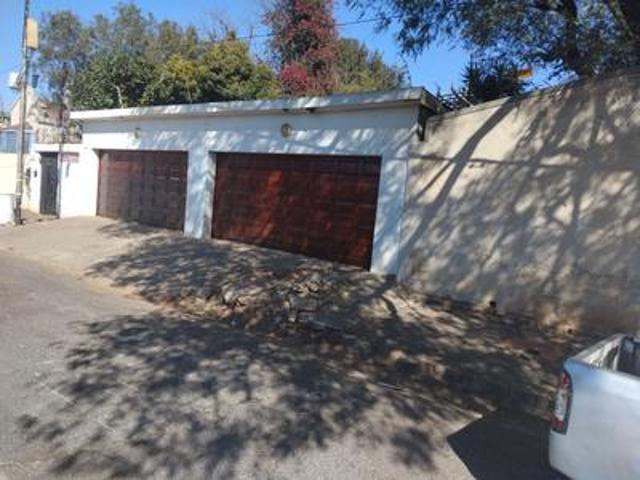 House for sale in Johannesburg, City of Johannesburg Metropolitan Municipality