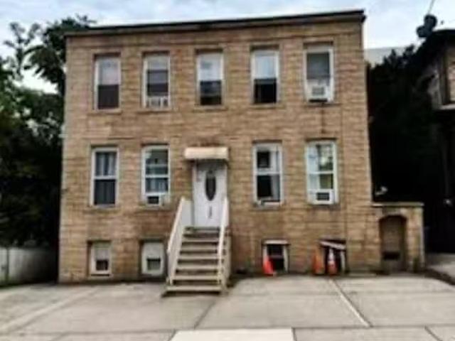 Condo for rent in Fort Lee