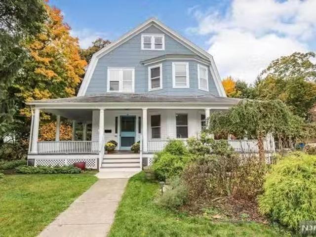 House for rent in Teaneck