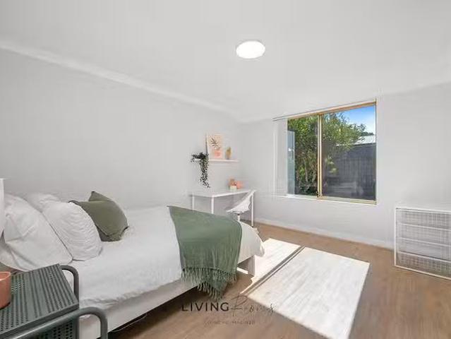 House for rent in High Wycombe, Western Australia