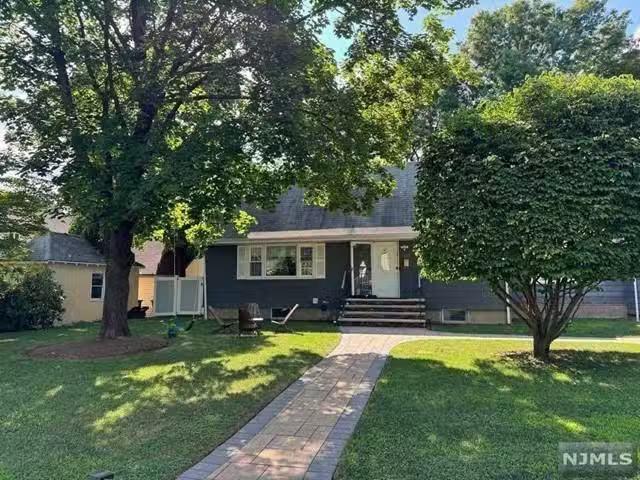 House for rent in Teaneck