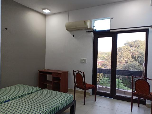 Flat for rent in Saket, Delhi