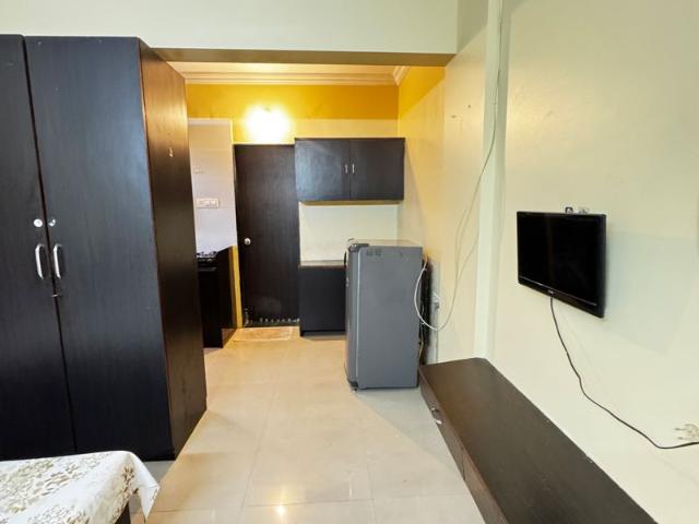 Flat for rent in Ghorpuri, Pune