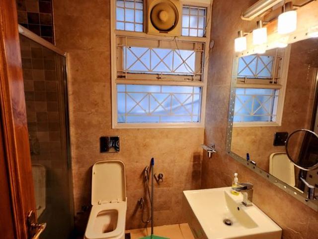 Flat for rent in Vasant Vihar, Delhi