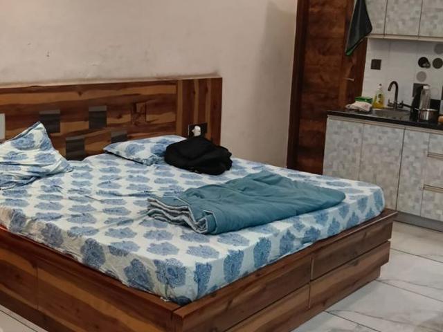 Villa for rent in Sector 55, Noida