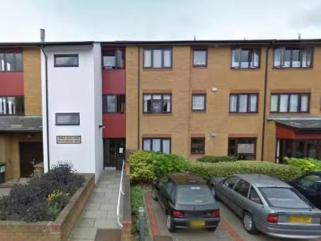 House for rent in Longlands, Halfway Street
