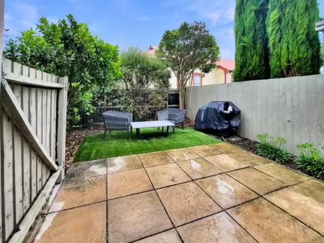 House for rent in Chaslands, Canterbury