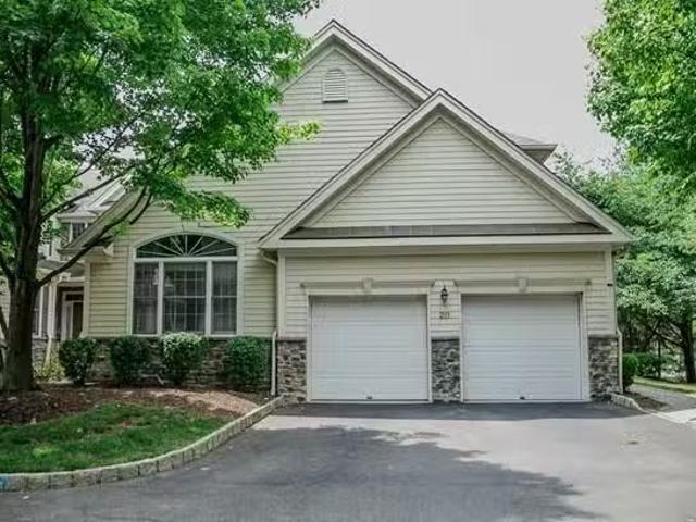 Condo for rent in Hackensack