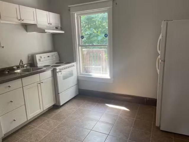 Condo for rent in Ancaster, Ontario