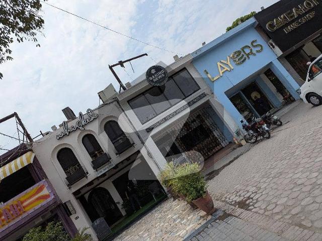 Building for sale in Lahore
