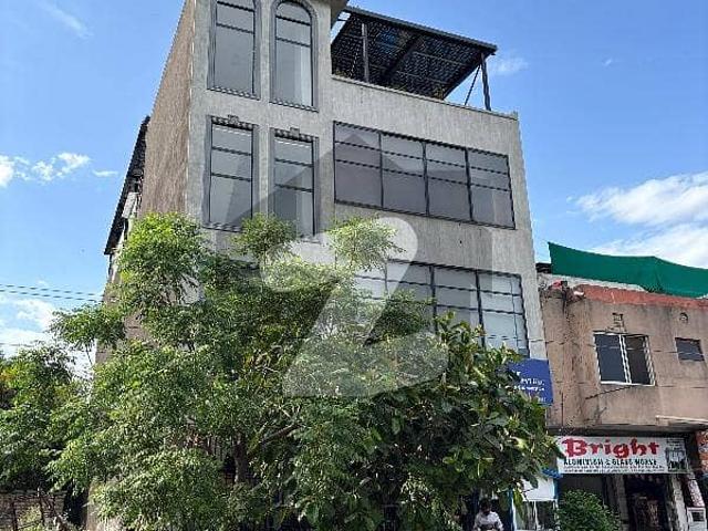 Building for sale in Islamabad