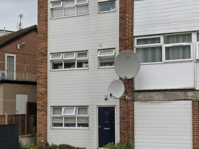 House for rent in Brent Cross, Greater London