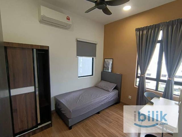 Room for rent in Petaling, Alam Impian