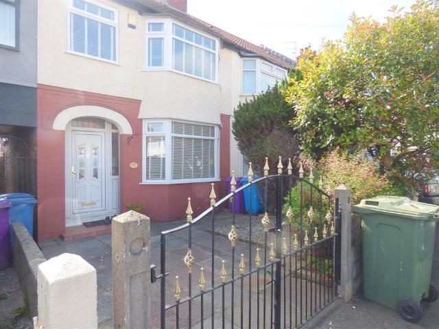 House for rent in Calderstones