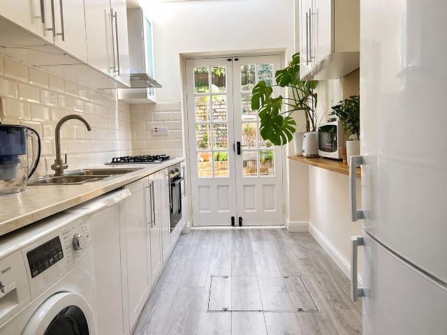 Apartment for rent in London Borough of Hammersmith and Fulham, Greater London