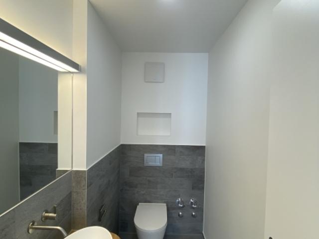 Büro mieten in Einigen, Zürich