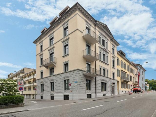 Büro mieten in Einigen, Zürich