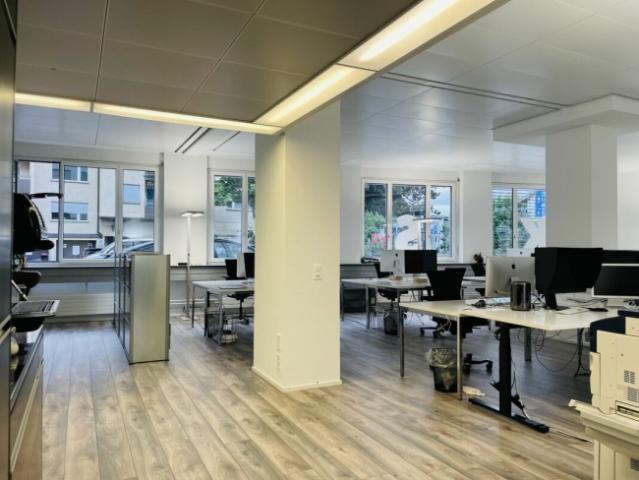 Büro mieten in Einigen, Zürich